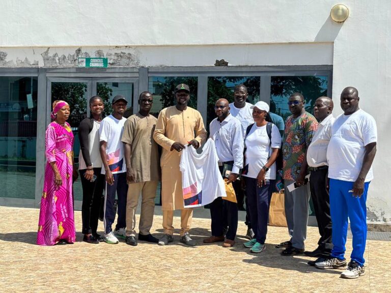 𝐁𝐀𝐍𝐉𝐔𝐋 𝐂𝐈𝐓𝐘 𝐂𝐎𝐔𝐍𝐂𝐈𝐋 𝐑𝐄𝐂𝐄𝐈𝐕𝐄𝐒 𝐆𝐍𝐎𝐂 𝐀𝐇𝐄𝐀𝐃 𝐎𝐅 𝐊𝐈𝐍𝐆’𝐒 𝐁𝐀𝐓𝐎𝐍 𝐑𝐄𝐋𝐀𝐘 𝟐𝟎𝟐𝟓 🇬🇲🏅